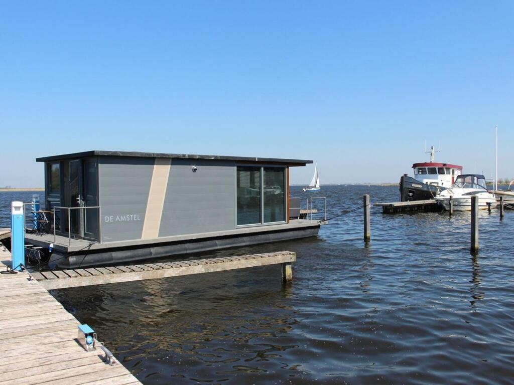 Modern Houseboat With Air Conditioning Located In Marina Uitgeest المظهر الخارجي الصورة